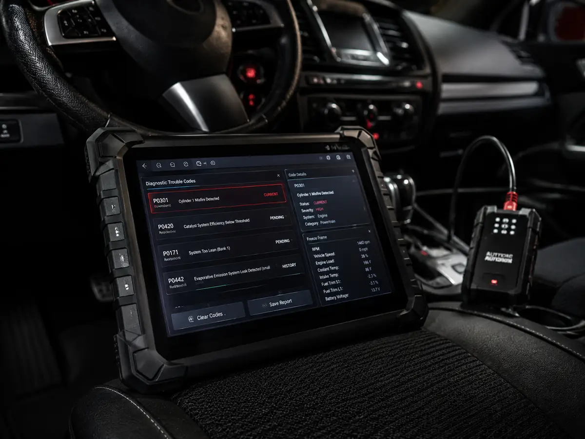 Diagnostic scan tool reading check engine trouble codes at Grace Automotive Chicago