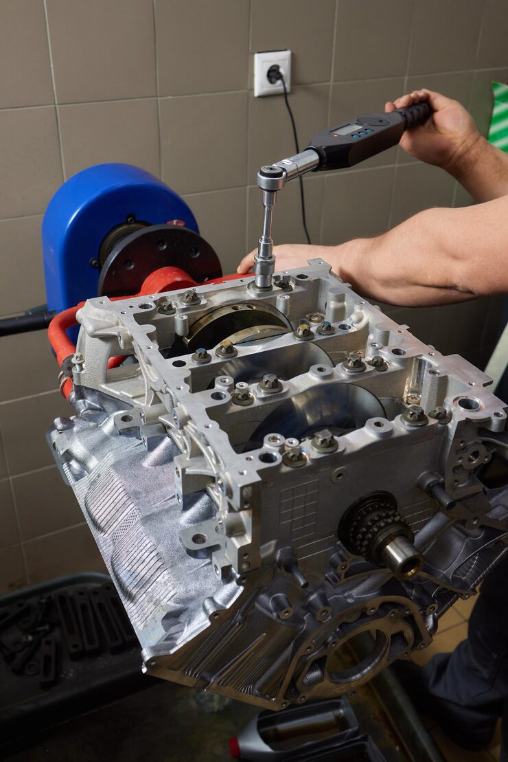 engine-ready-be-reassembled-car